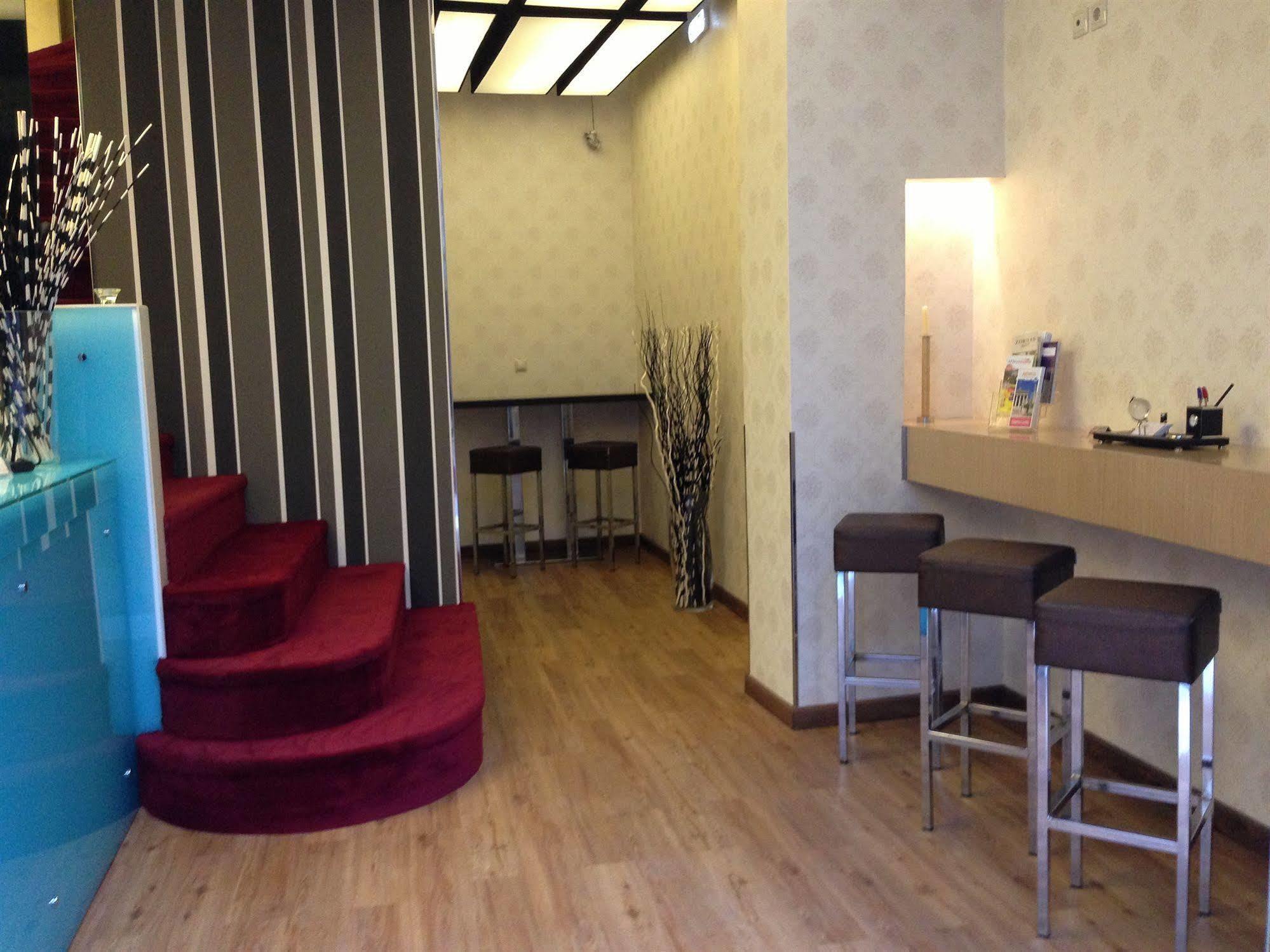 Cosmopolit Hotel Athena Bagian luar foto