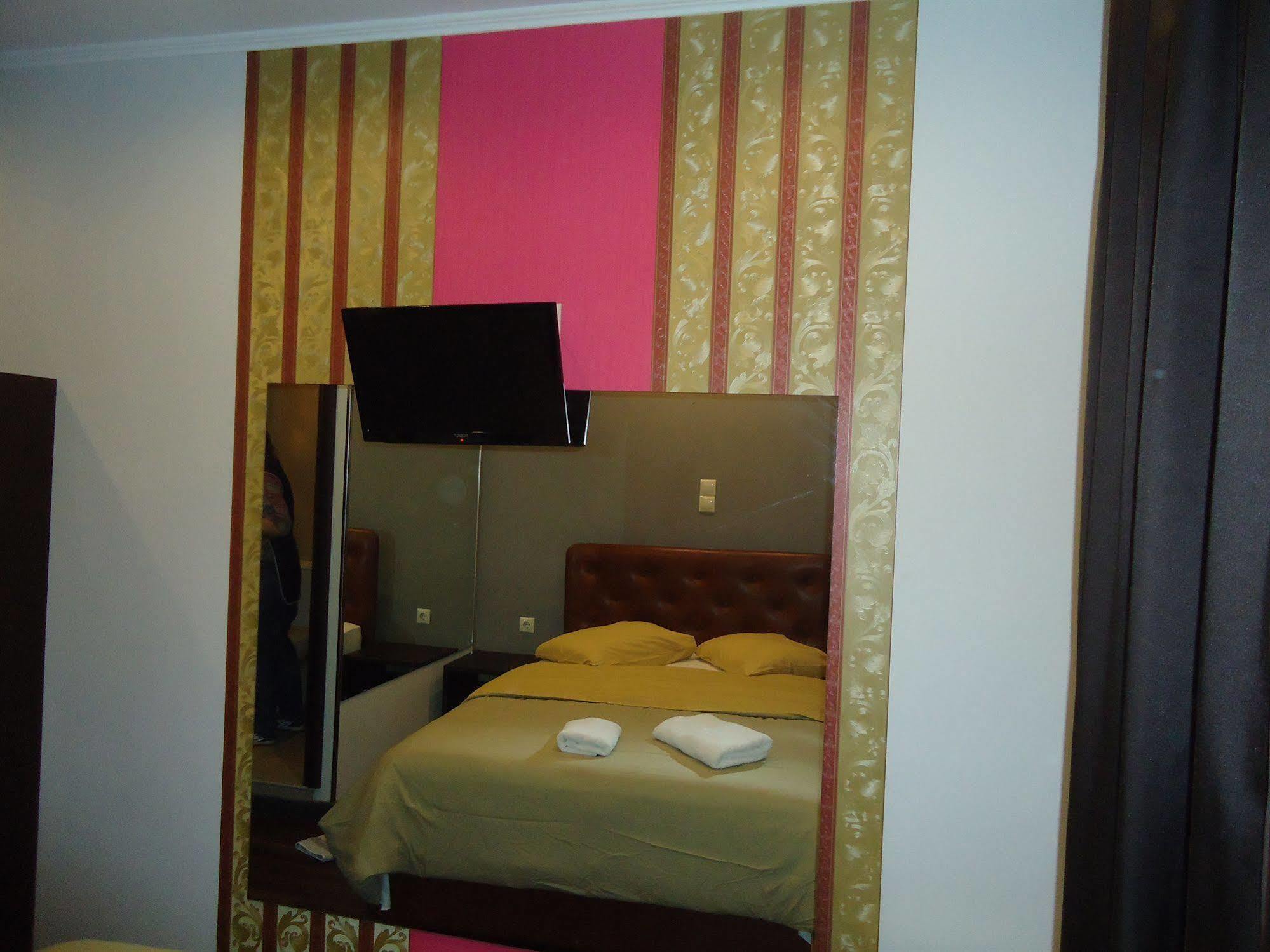 Cosmopolit Hotel Athena Bagian luar foto