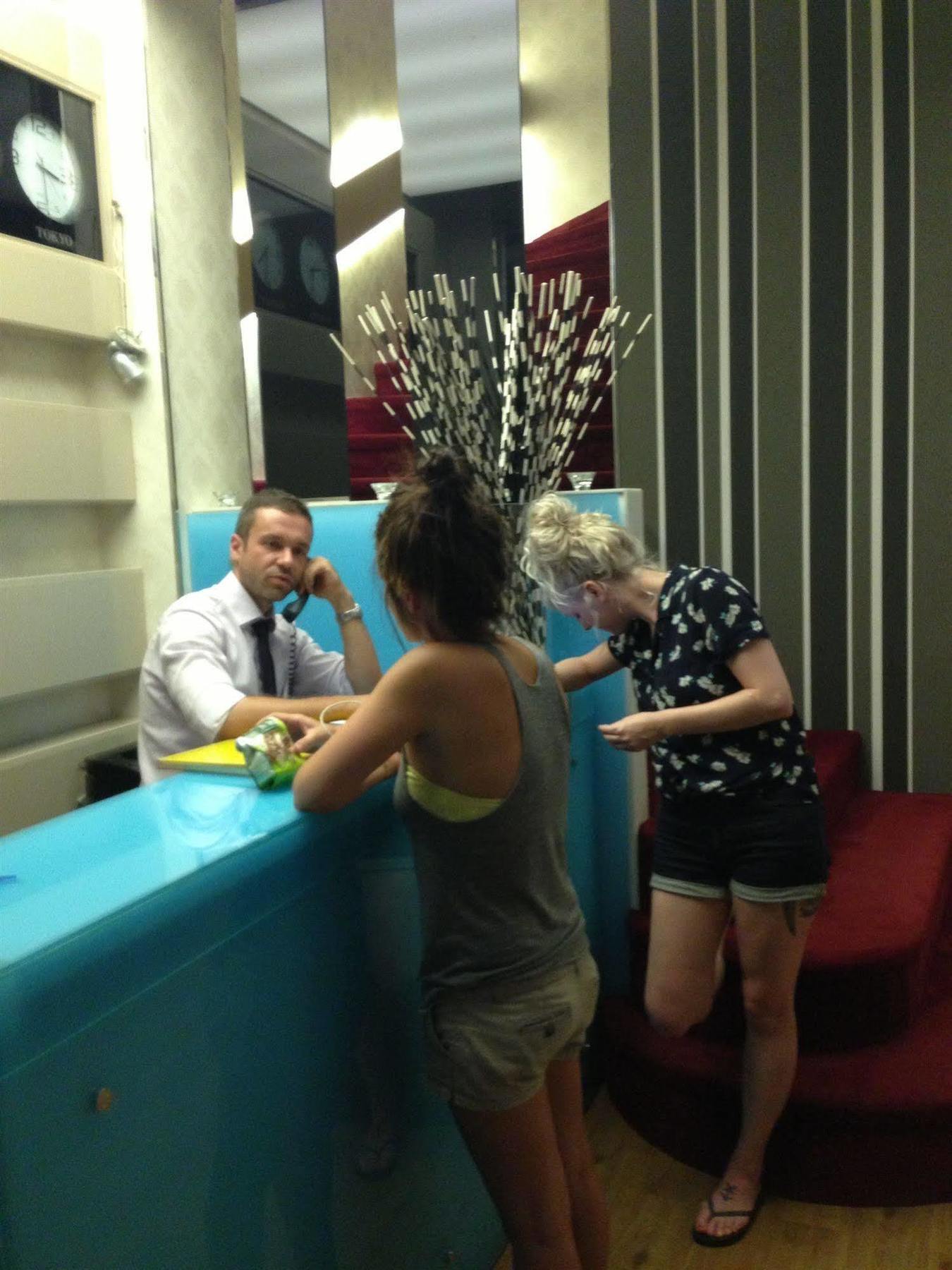 Cosmopolit Hotel Athena Bagian luar foto