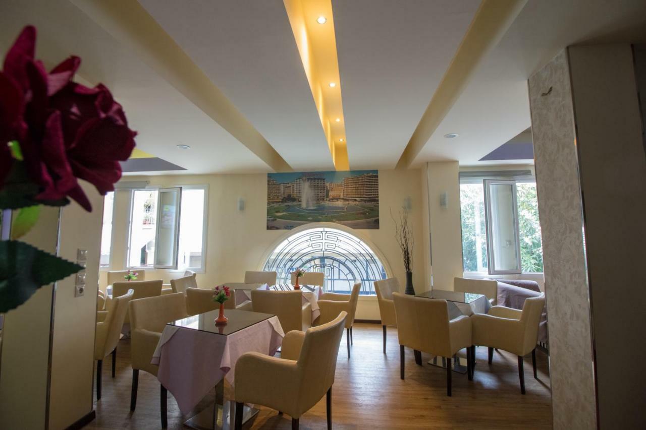 Cosmopolit Hotel Athena Bagian luar foto